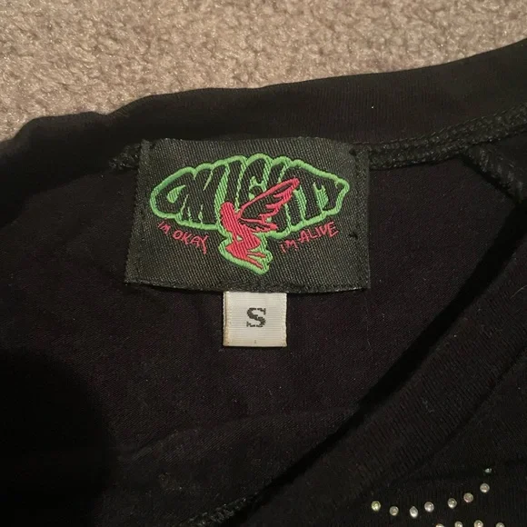 O mighty Weekend Rhinestone Top - Picture 2 of 3